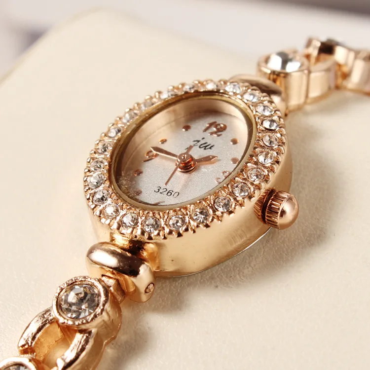 The new 2014 luxury fashion diamond ladies watch bracelet gilt decoration 133112 | Инструменты