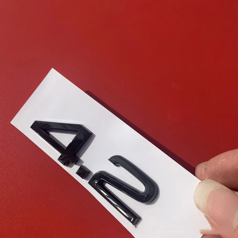 Яркий глянцевый черный 1,8 т 2,0 2,4 2,5 2,8 3,0 Т 3,2 3,6 4,2 A3 A4L A5 A6L A7 A8L Q3 Q5 Q7 автомобиля эмблема значок на багажник Стикеры для Audi