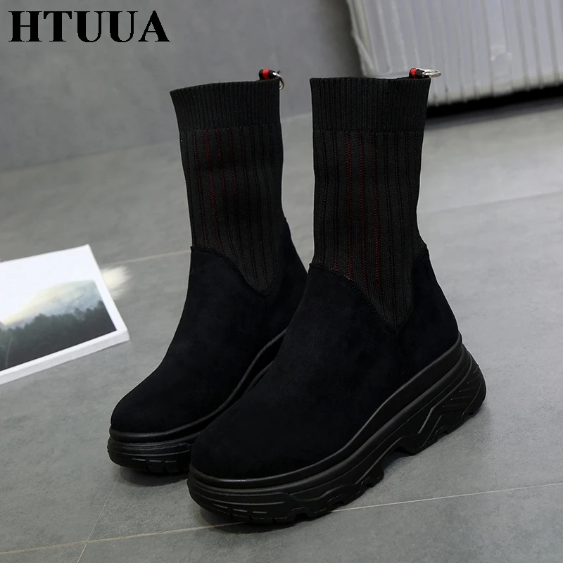 HTUUA/повседневные женские ботинки из флока; сезон осень-зима; теплые плюшевые женские ботильоны без застежки на массивной платформе; SX1775