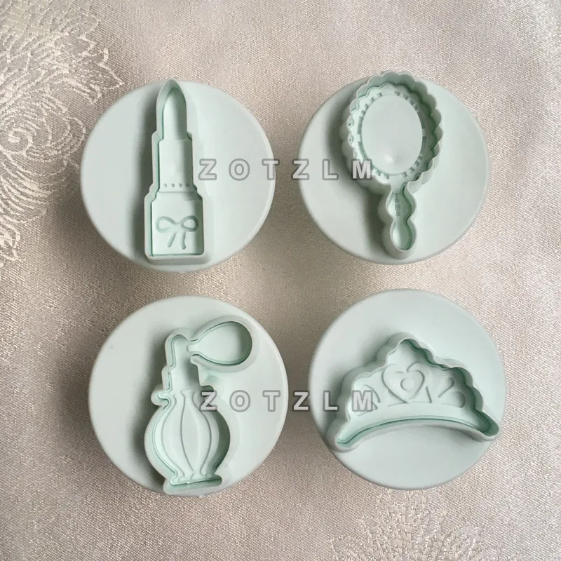 4 pcs/Lot Makeup Tools Series Plastic Cake Molds Cookie Cutters Candy Biscuit Moulds Lipstick Perfume Mirror Crown Shapes SLP005 | Дом и сад