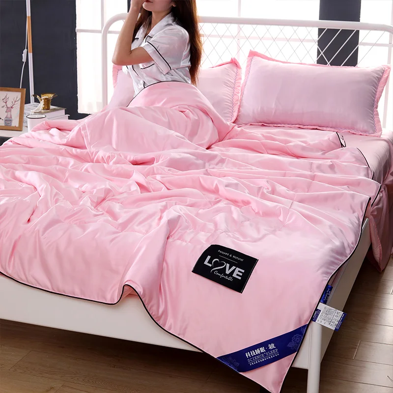 Помытое шелковое цельное летнее стеганое одеяло тонкое мягкое однотонное