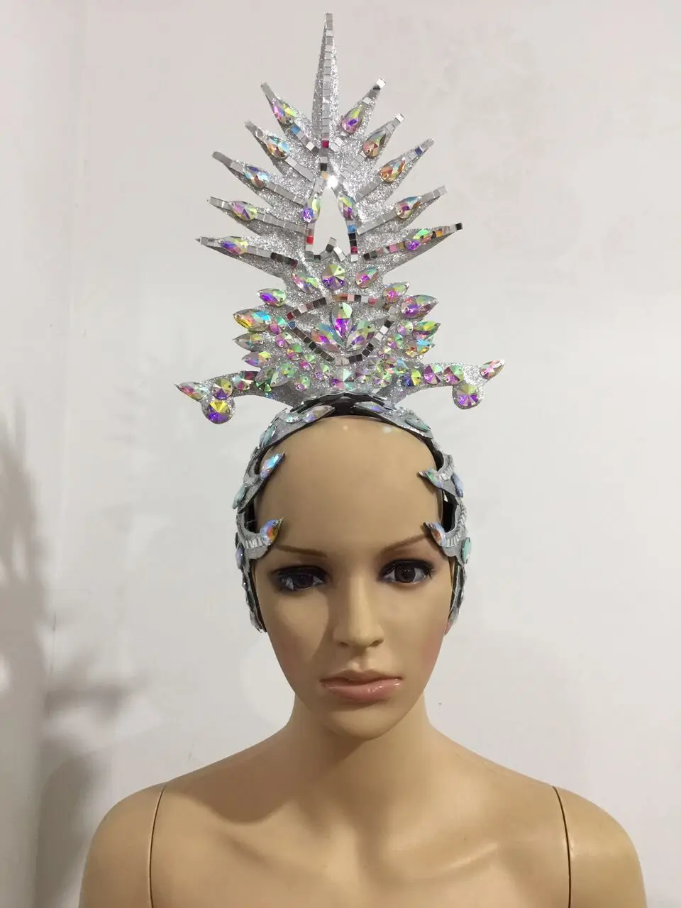 Бразилия Рио испанская Куба Сантьяго Гавана Венеция Дионисия карнавал плавающая