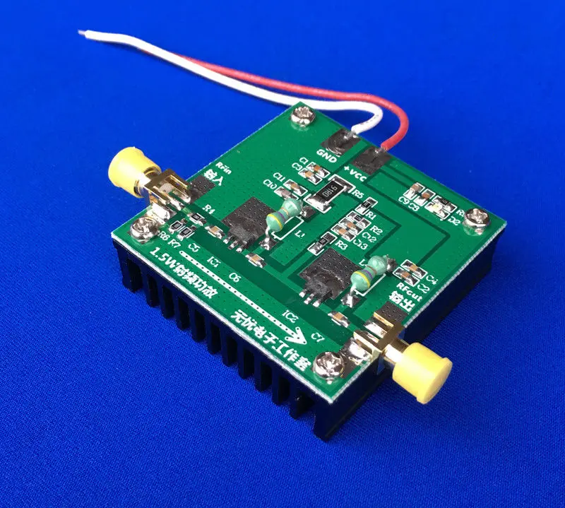 

RF Amplifier 10M-500MHZ 1.6W Broadband f/ Short-wave HF FM VHF UHF FM Transmitter digital Ham radio stations