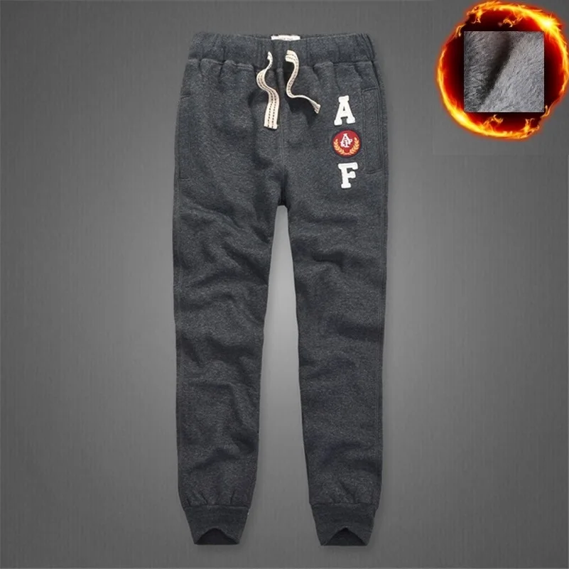 Новинка 2017 зимние спортивные штаны для мужчин Плотные хлопковые брюки Длинные
