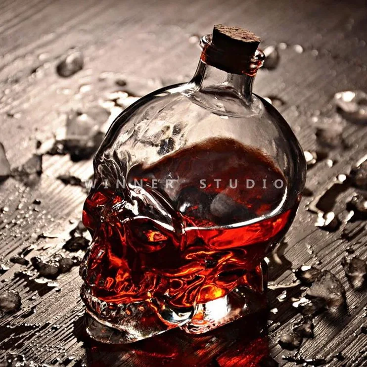 

New design mini skull bottle creative wine decanter glass brewed corking miniature wine bottles