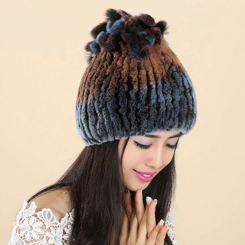 Рисунок 4 - Женские зимние шапки и шапки