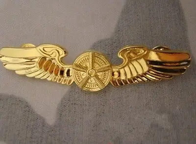 Пилоты ВВС США металлический значок булавка крыло Insignia Golden - US205 | Спорт и