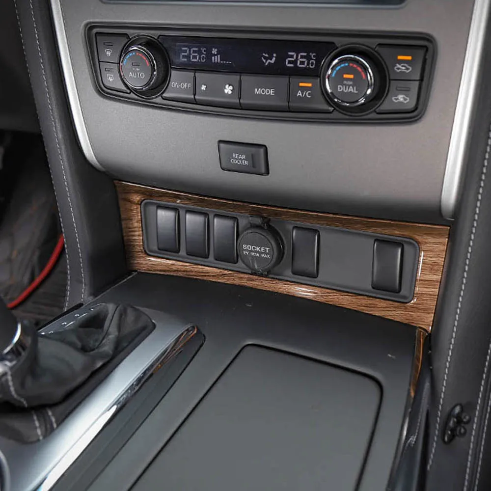 

Наклейка на переднюю панель панели автомобиля