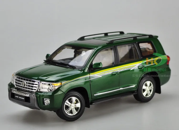 1:18 весы Toyota Land Cruiser LC200 зеленая литая под давлением модель автомобиля SUV игрушки для коллекции подарков оригинальная коробка
