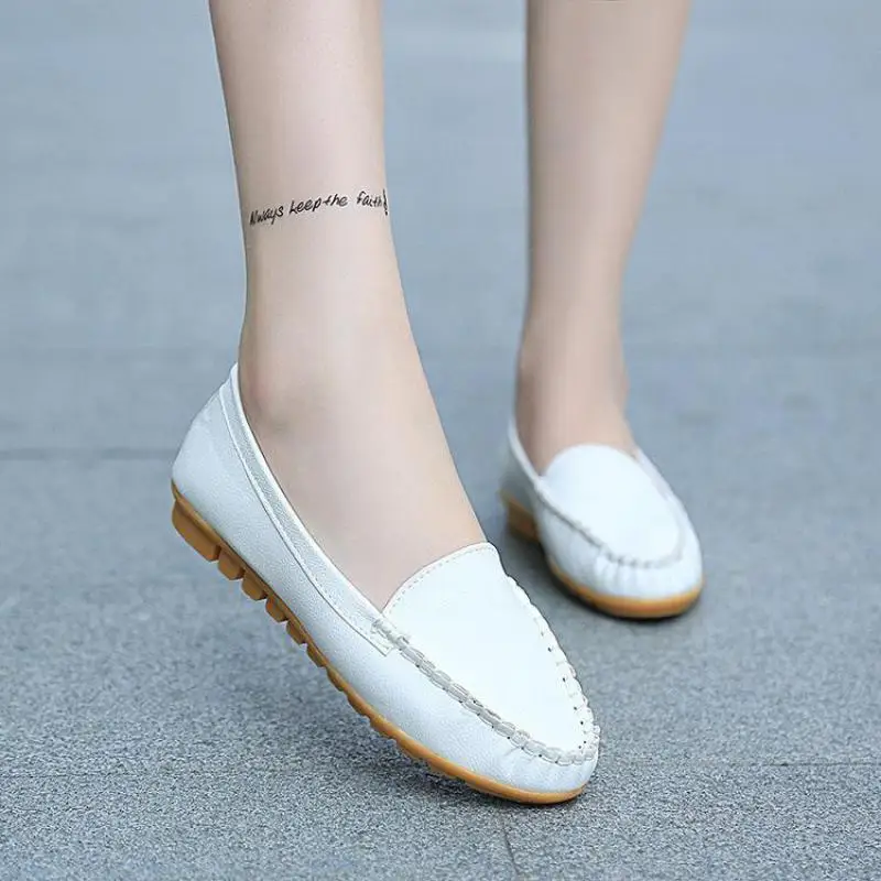 Обувь в горошек Новинка 2017 года Осенняя обувь для отдыха мам удобная женская на