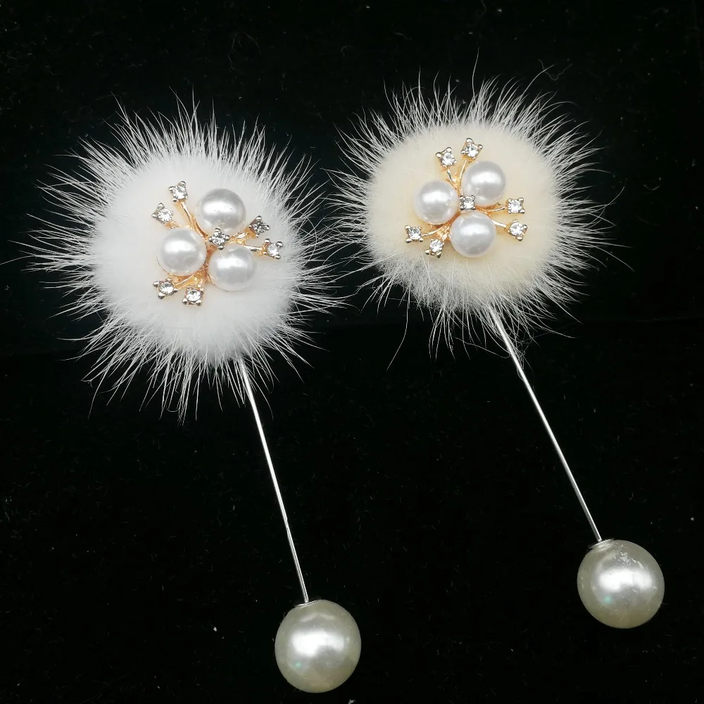 

Korean cute Charm Brooch Pins For Women Fur PomPom Piercing Lapel Brooches Pearl Flower Collar Pins Jewelry Gift Accessories