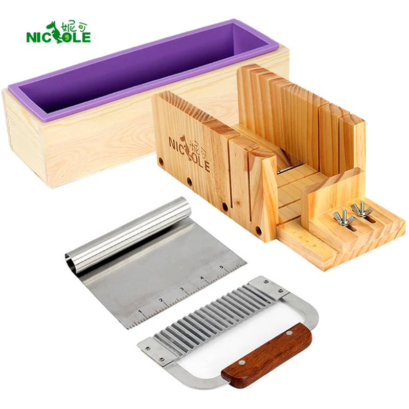

Nicole 1200g Soap Making Kit Set Silicone Flexible Loaf Mould with Wooden Cutting Box and 2 Pieces Stainless Steel Cutters