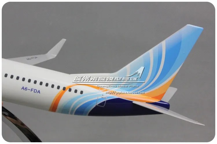 40 см смолы B737 800 Дубай авиакомпаний модель самолета FlyDubai Boeing 737 A6 FDA дыхательные