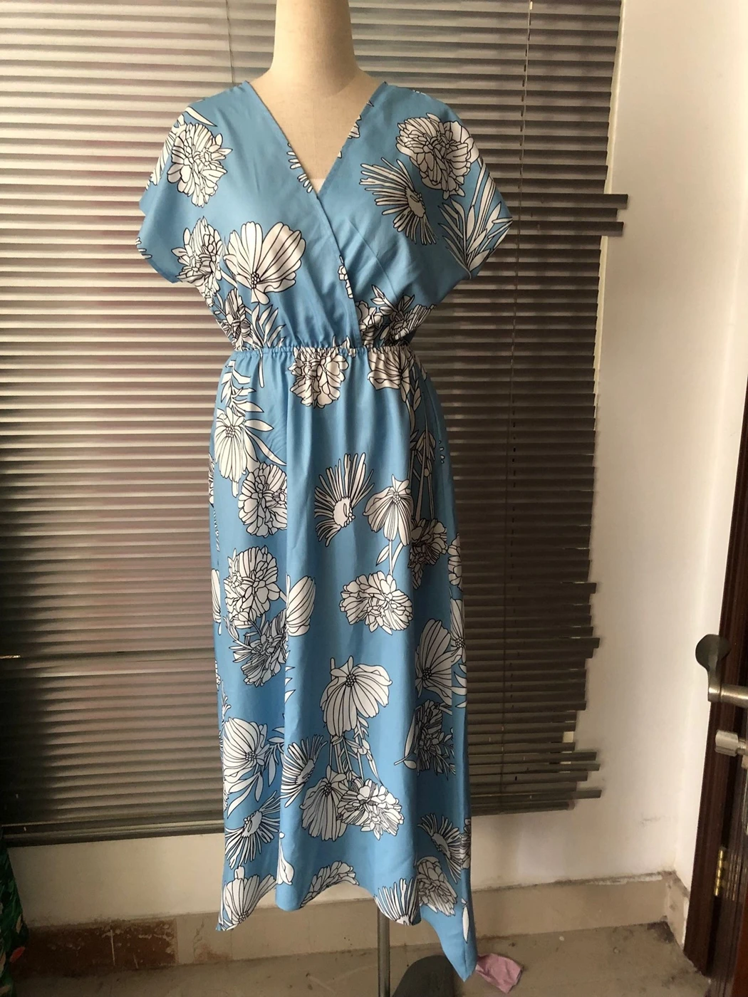 Boho style женское летнее платье 2019 сексуальное пляжное с цветочным принтом v