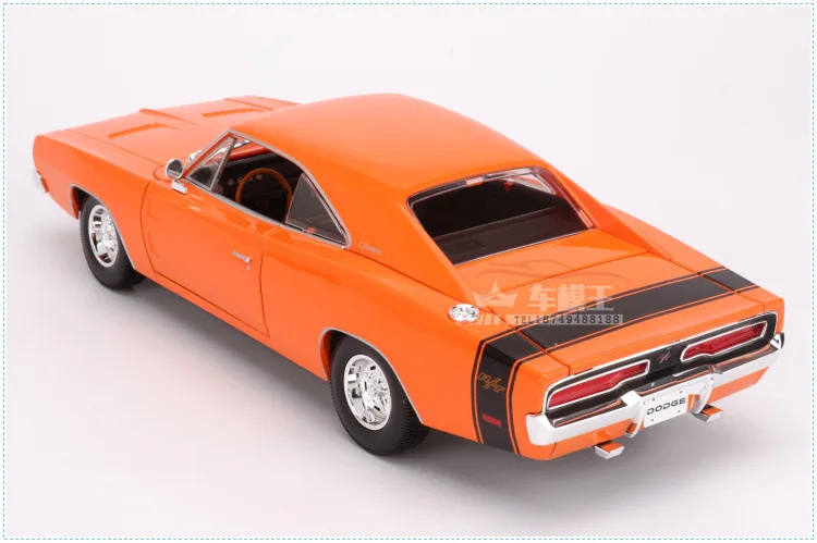 1:18 весы для Dodge Challenger, модель спортивного автомобиля, имитация сплава, Игрушечная модель автомобиля с рулевым колесом, управление передним колесом, Рулевое управление
