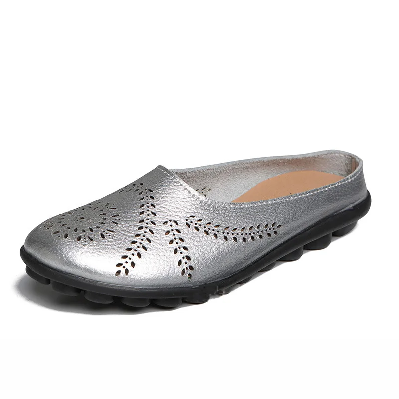 Серебристый Women Flats Breathable Summer Genuine Leather Shoes Women Casual Slip On Loafers Plus Size 44 Mocassin Femme Nurse Flat Shoes - Цвет: Серебристый