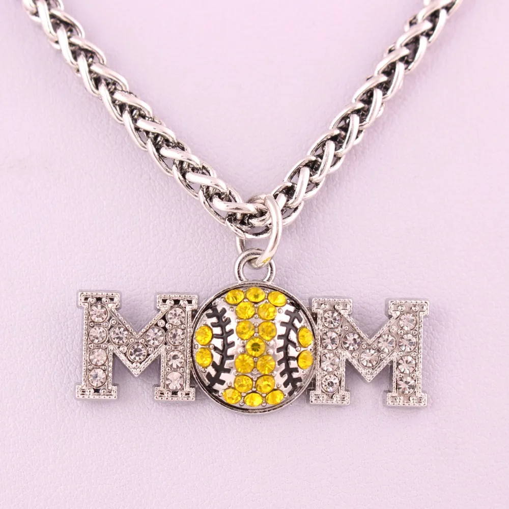 Ожерелье с подвеской в виде сердца и кристаллов для спорта розничной продажи