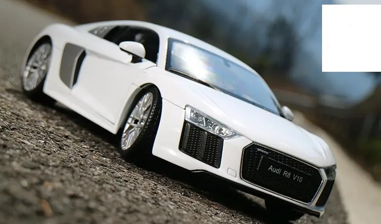 1:18 передовая игрушка из сплава, 2013 Volkswagen Новая коллекция Beetle Модель литья под давлением металлическая модель игрушечного автомобиля