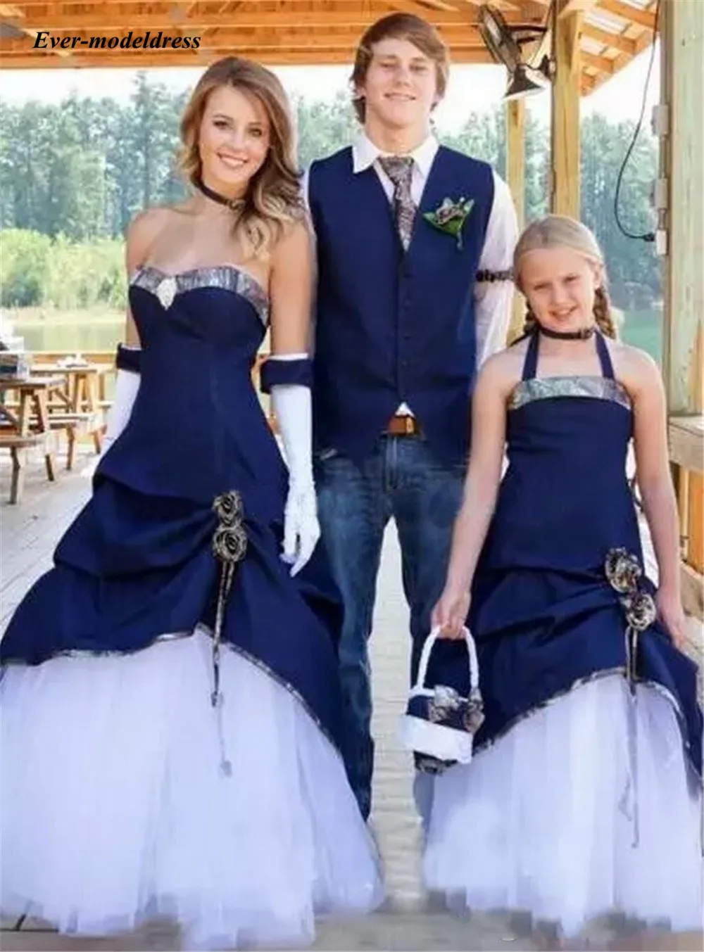 

2019 Country Camo Bride Wedding Dresses Sweetheart Lace up Back Pleats Long Vestidos De Noiva Robe De Mariage Plus Size Custom
