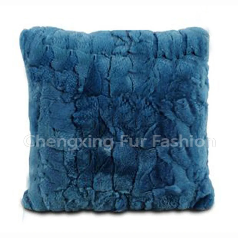 Чехлы для диванов с кроличьим мехом Рекс 40x40 см в стиле пэчворк | Дом и сад