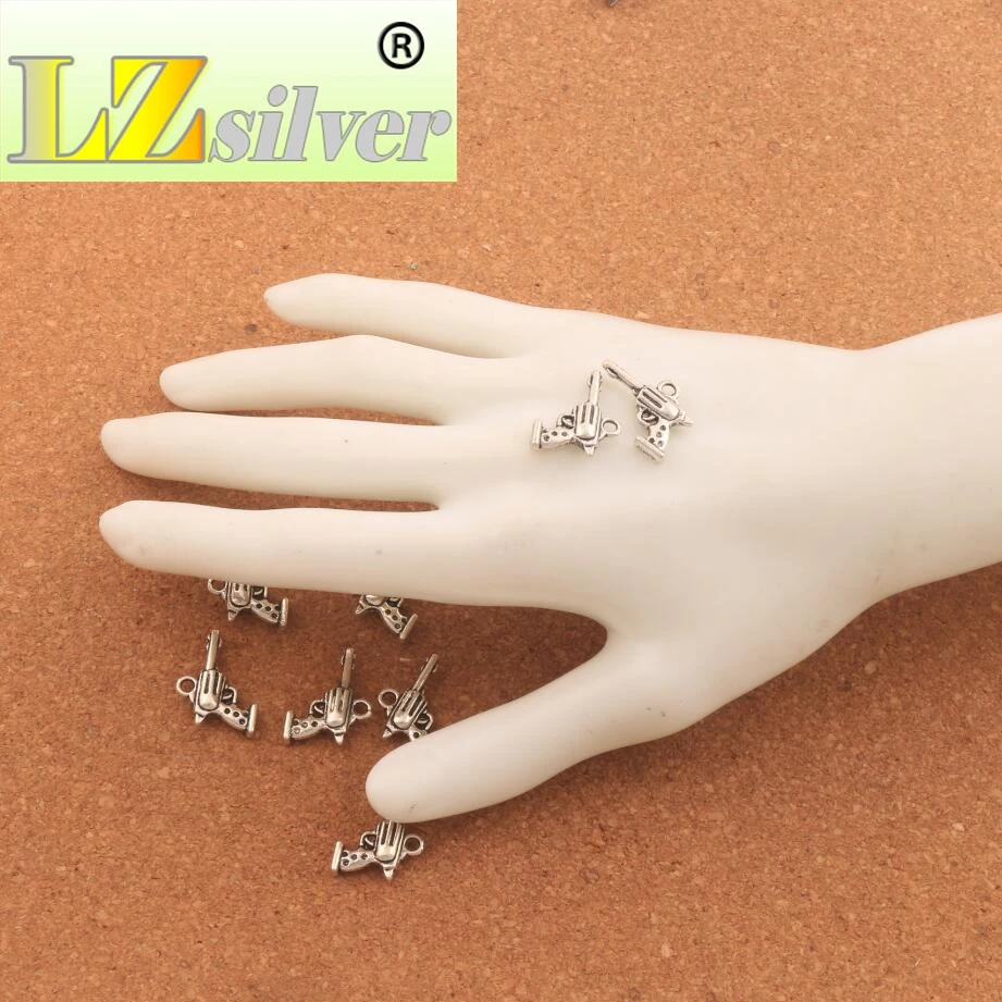

Revolver Gun Spacer Charm Beads 19.5x15.6mm 200PCS zinc alloy Pendants Alloy Handmade Jewelry DIY L1628