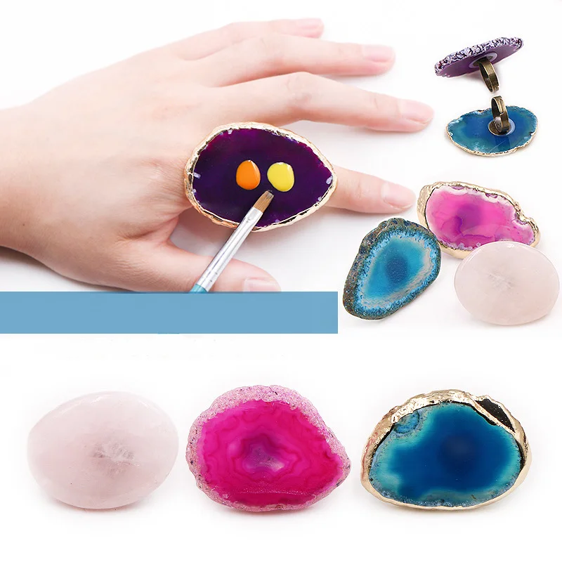 Палитра для маникюра с камнями агата 3 стиля на металлическом кольце.