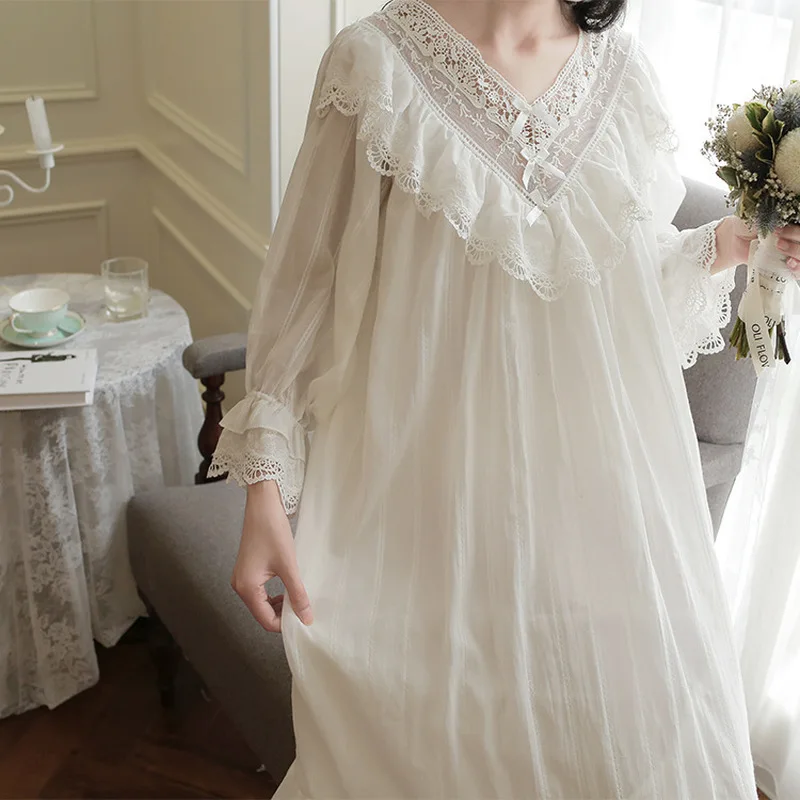 High Quality Cotton Retro Maternity Dress Sleepwear Pregnant Women Pajamas Lace Crochet Nightgown Clothes Long Sleeve CL011