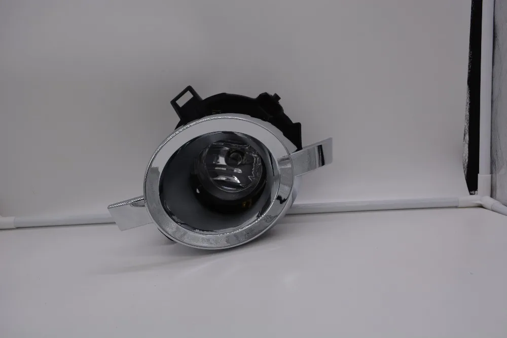 

eOsuns halogen fog lamp with wires harness, switch, fog lamp house and frame cover complete kit for Nissan frontier navara 2013
