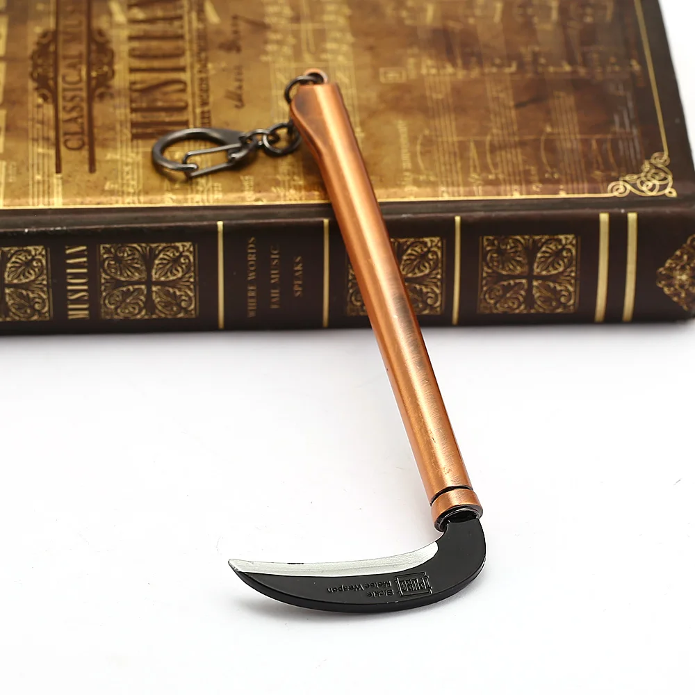 Персональные игры брелок Grim Reaper Scythe Модель брелок 17 см металлический брелок для мужчин ювелирные аксессуары для игры серповидное оружие