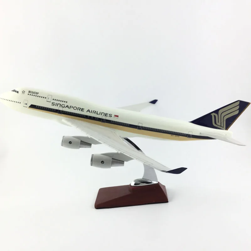 SNGAPORE авиакомпаний пассажирский самолет 45-47 см Сингапур 747-400 модель самолета