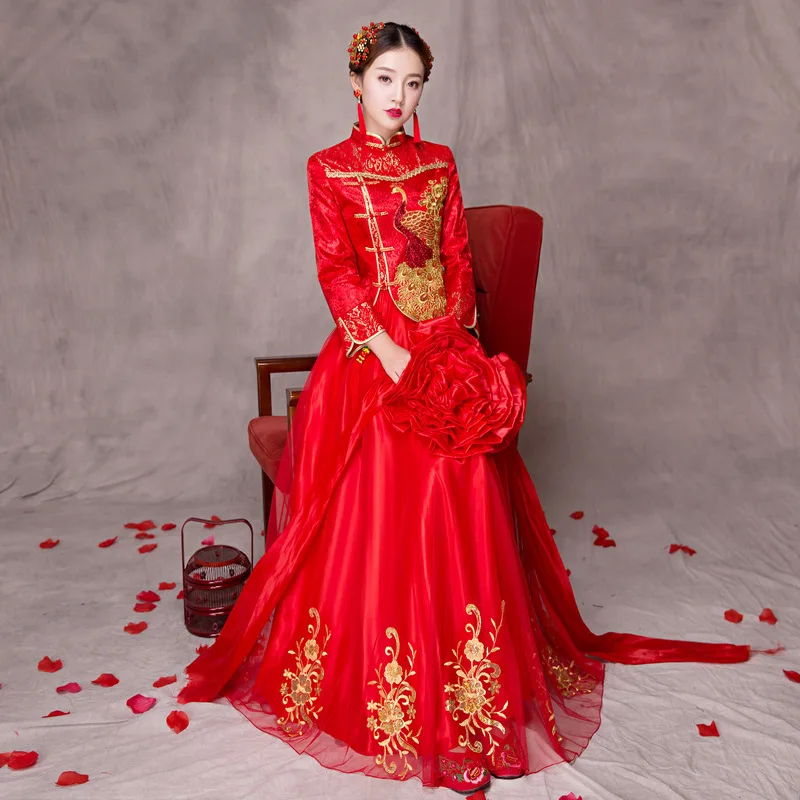 

New peacock pattern Chinese traditional dress Classical Wedding long elegant Red wedding dress Oriental Traditional Cheongsam