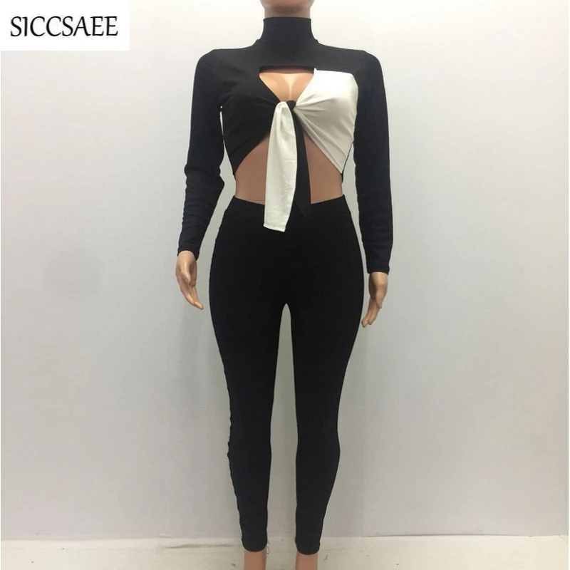 Черно белый комплект из двух предметов облегающий короткий топ с высоким воротом