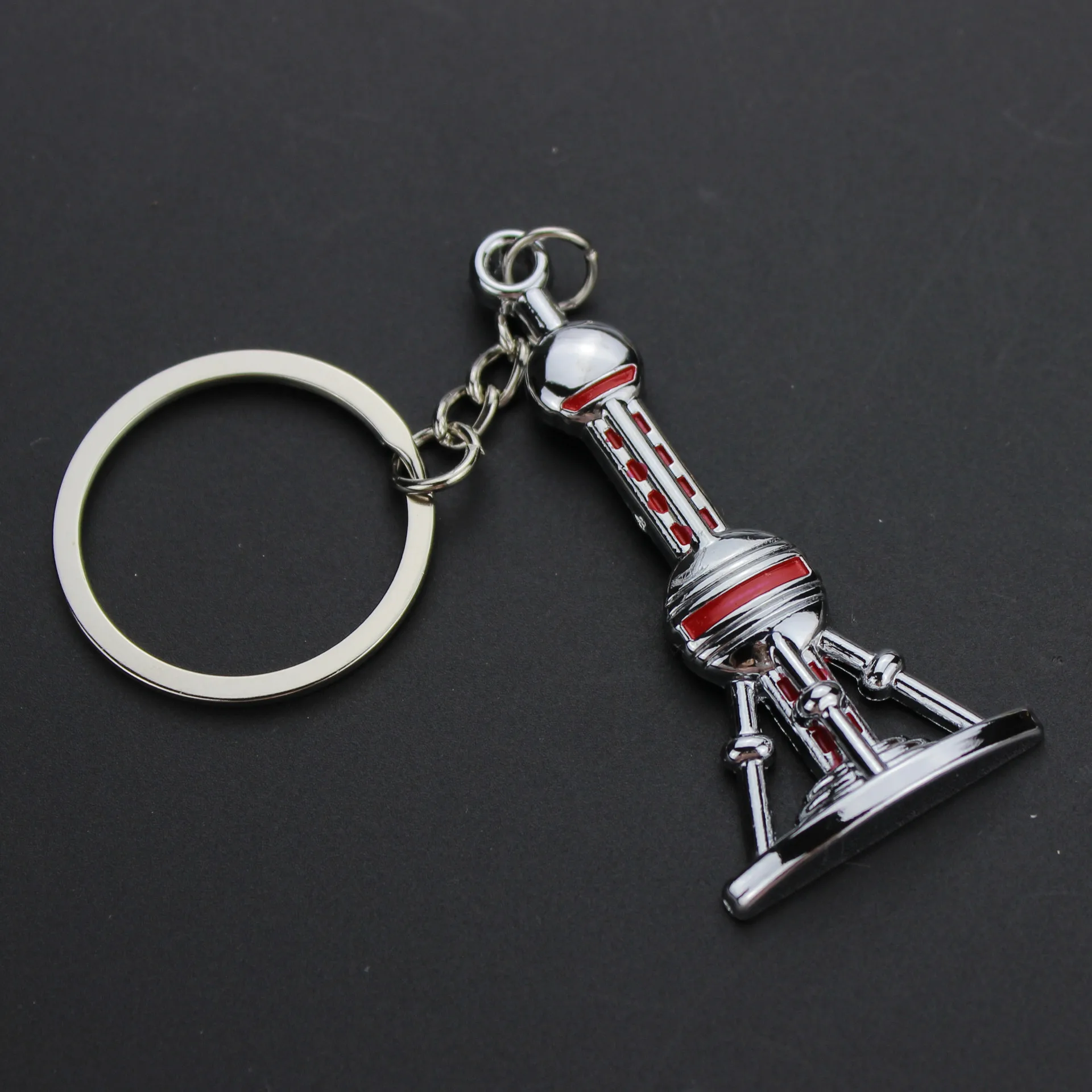 Новый металлический брелок для ключей мужчин и женщин автомобиля модный