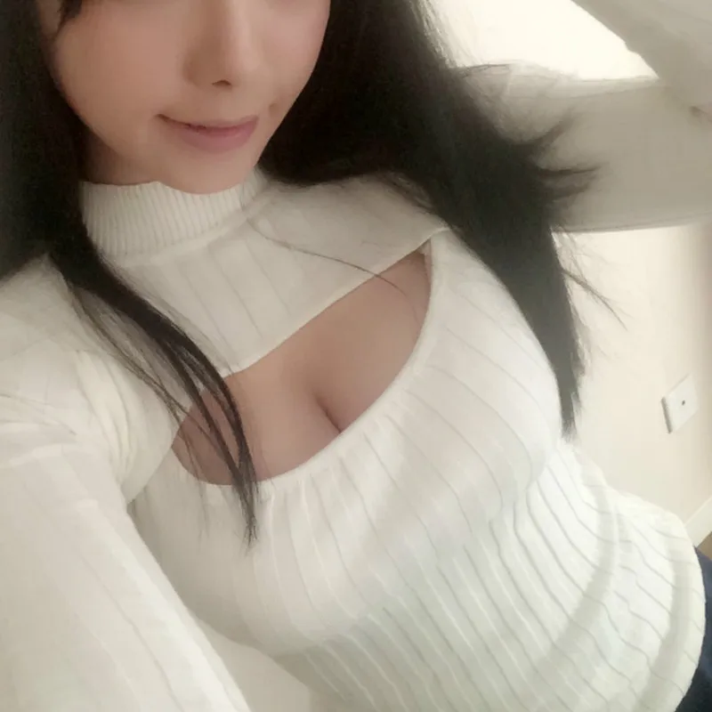 Свитер Женский вязаный черный с V-образным вырезом и длинными рукавами Осень-зима