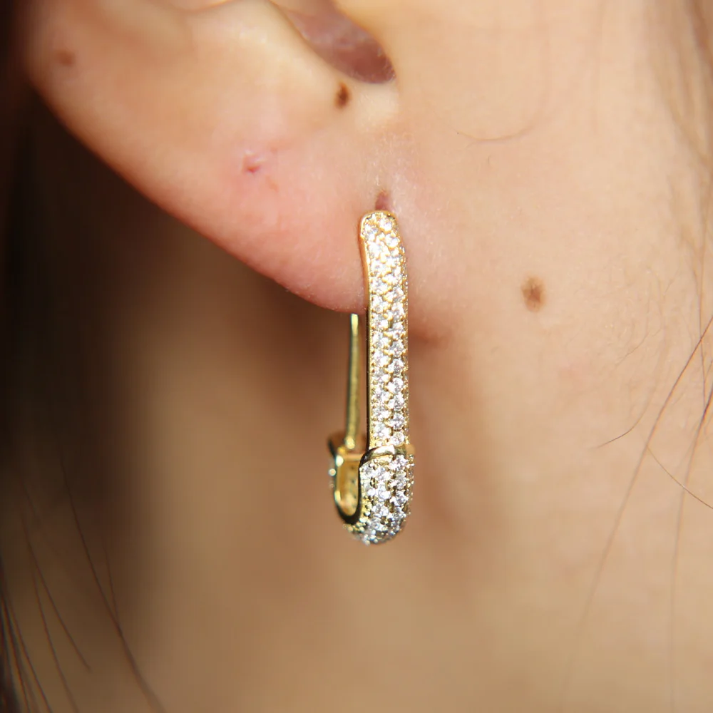 Серьги Багеты с фианитом свадебные серьги манжеты радужными фианитами