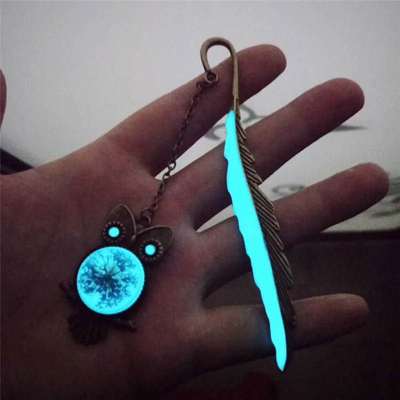 

1Pcs Luminous Feather Shape Bookmarks Owl Bookmarks Creative Gift For Friends School Stationery Supplies