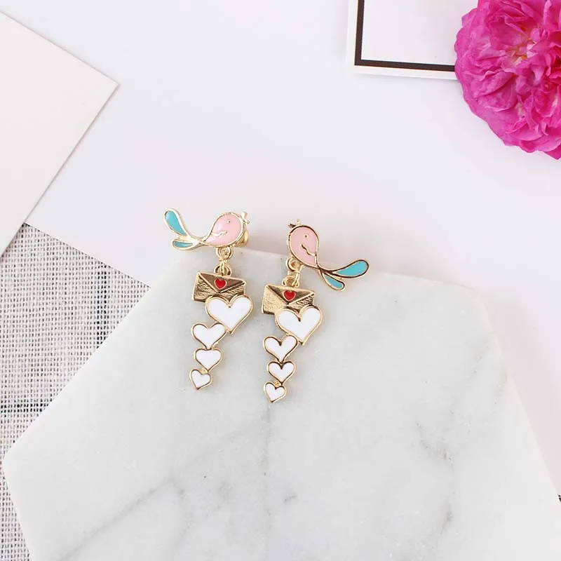 Free shipping women fashion new jewelry Lovely personality bird letters heart earrings Zinc alloy enamel accessories | Украшения и
