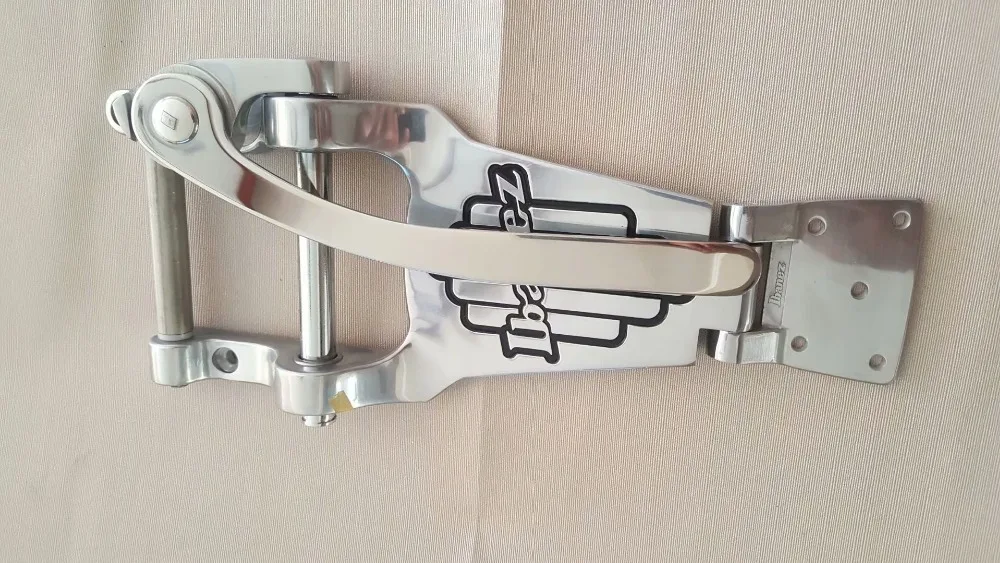 IBN-Vibrato/ gretsch tailpiece Gold duo astro sparkle jet corvette bigsby | Спорт и развлечения