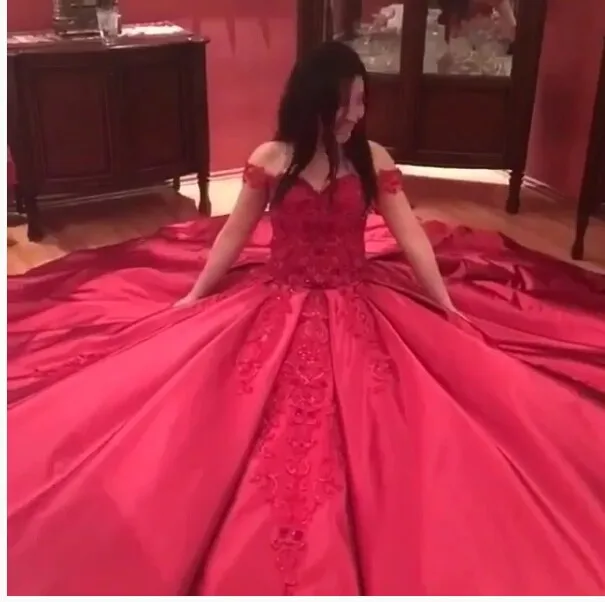 New Arrival Arabic Evening Gowns Long 2019 Sweetheart Neckline Satin Lace Appliques Beading Sequins Puffy Red Dresses | Свадьбы и