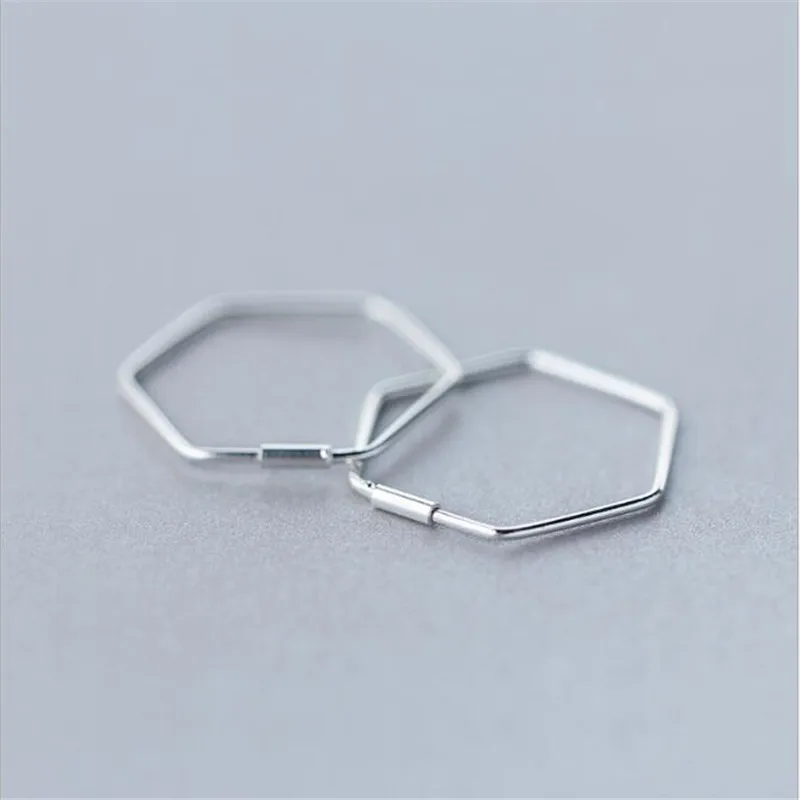 Серьги женские из серебра 925 пробы простые геометрические круглые ювелирные