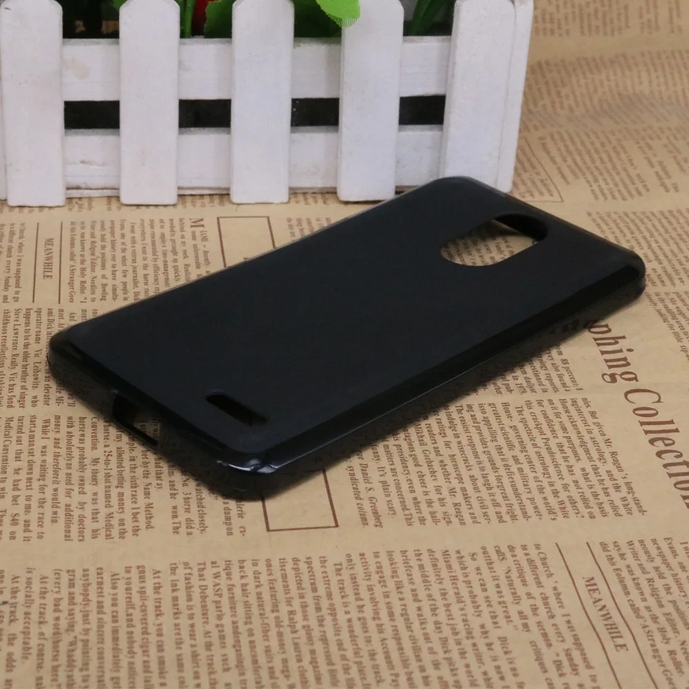 Чехол-накладка для Leagoo M5 Plus 5 силикон ультратонкий прозрачный противоскользящий