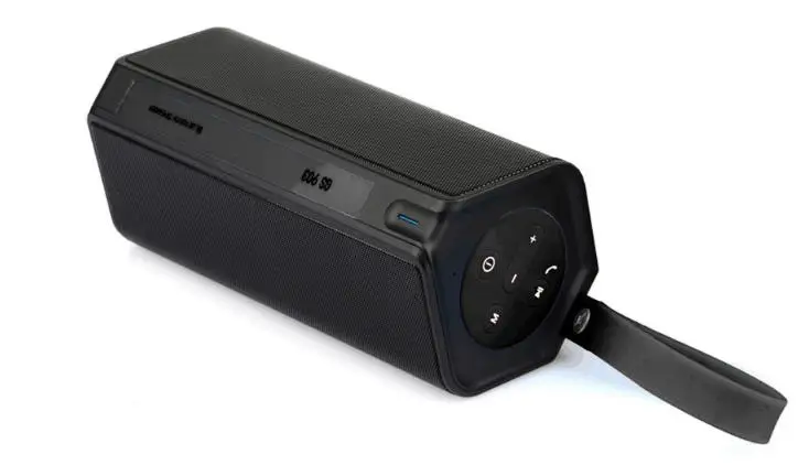 Открытый Водонепроницаемый Bluetooth колонки автомобильный сабвуфер Hands-free Звонки TF карта аудио воспроизведение емкость бас - Цвет: Черный