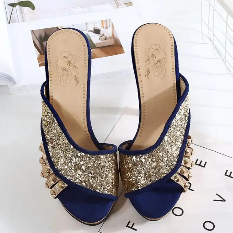 Летние женские сандалии на высоком каблуке с открытым носком модные шлепанцы из