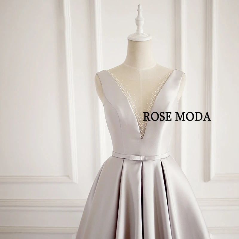 Женское платье с длинным рукавом Rose Moda серебристое светоотражающее треугольным