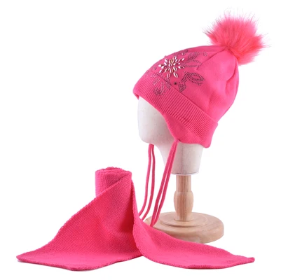 Pink2 Зимняя шапка и шарф теплые однотонные Цвет вязаные шапки с жемчугом из искусственного меха детские толстые Вязание уха клапаном Пом пом шапки детей - Цвет: Pink2
