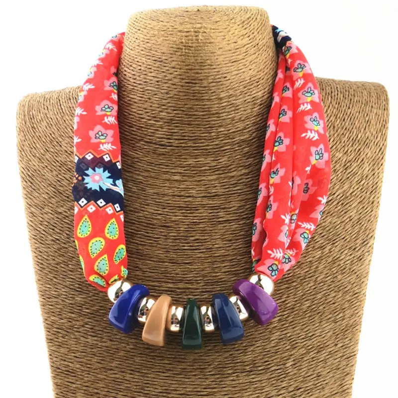 Женский шейный платок с бусинами из смолы|scarf necklace|new designresin necklace |