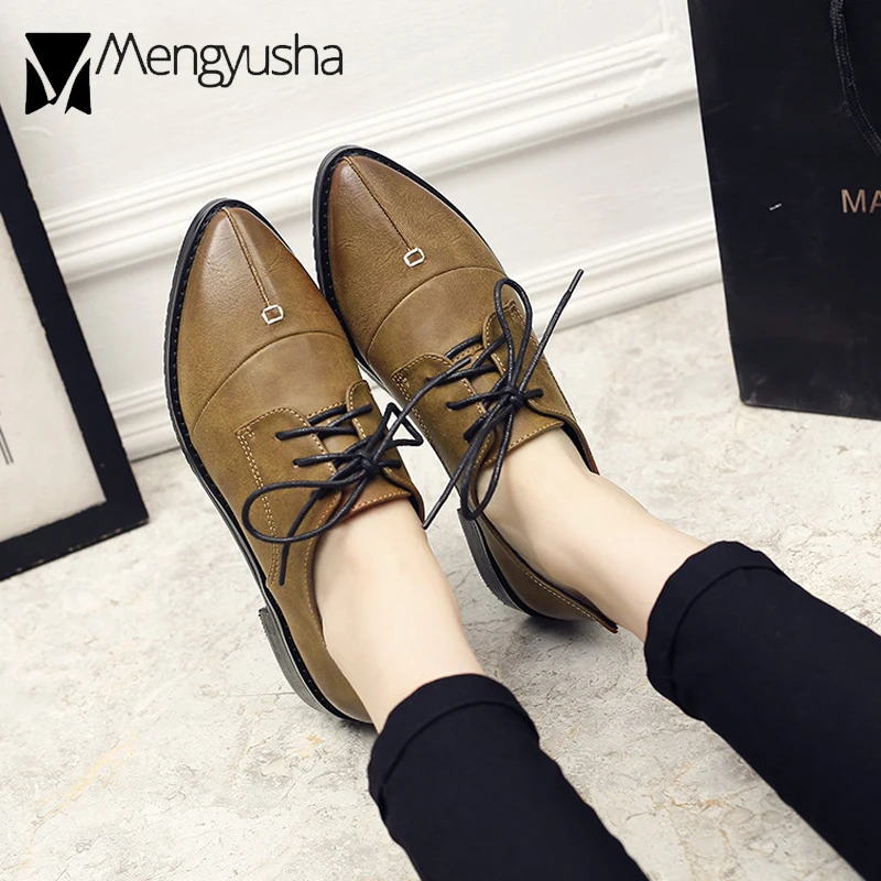 Женские Кожаные Туфли оксфорды демисезонные Дерби с острым носком фигурная