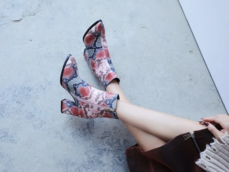Snake Ankle Boots Women Autumn Winter Lady High Heels A275 Fashion Woman Gold Silver Brown Red Buckle Zipper Pointed Toe Shoes