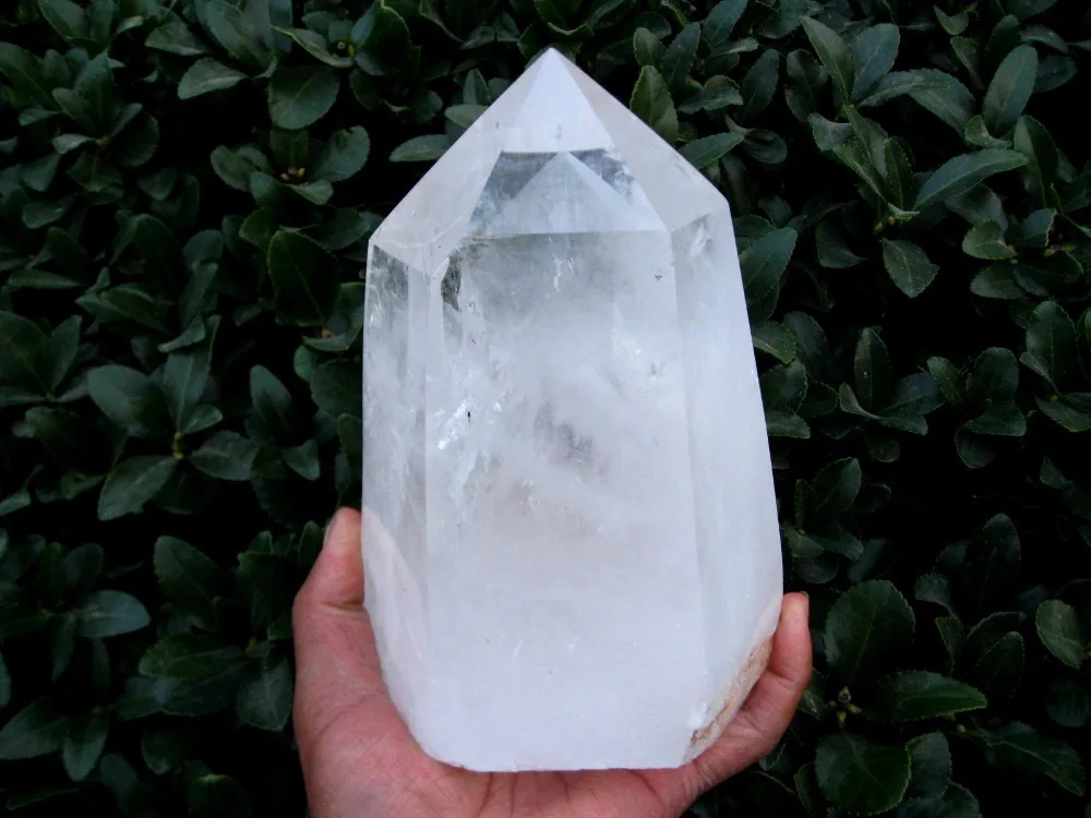 

xd j00530 RARE NATURAL "Pyramid" Clear quartz crystal point healing