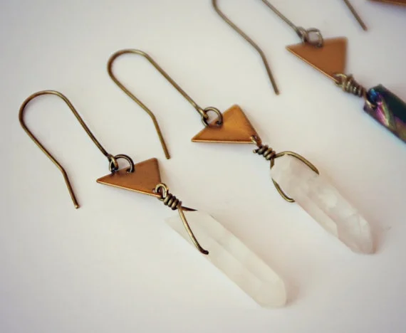 white Серьги Artilady с необработанными кристаллами, треугольные серьги-капли с целебным камнем для женщин, подарок - Окраска металла: white
